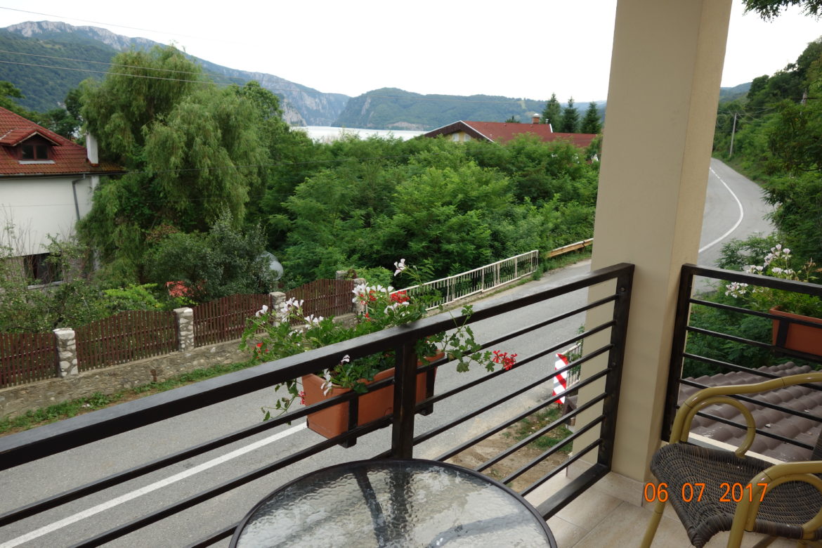 Imagine terasa/balcon