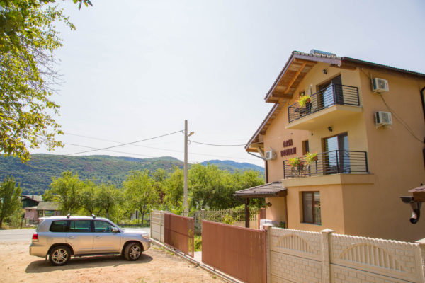 Zona parcare autoturisme, supravegheata video